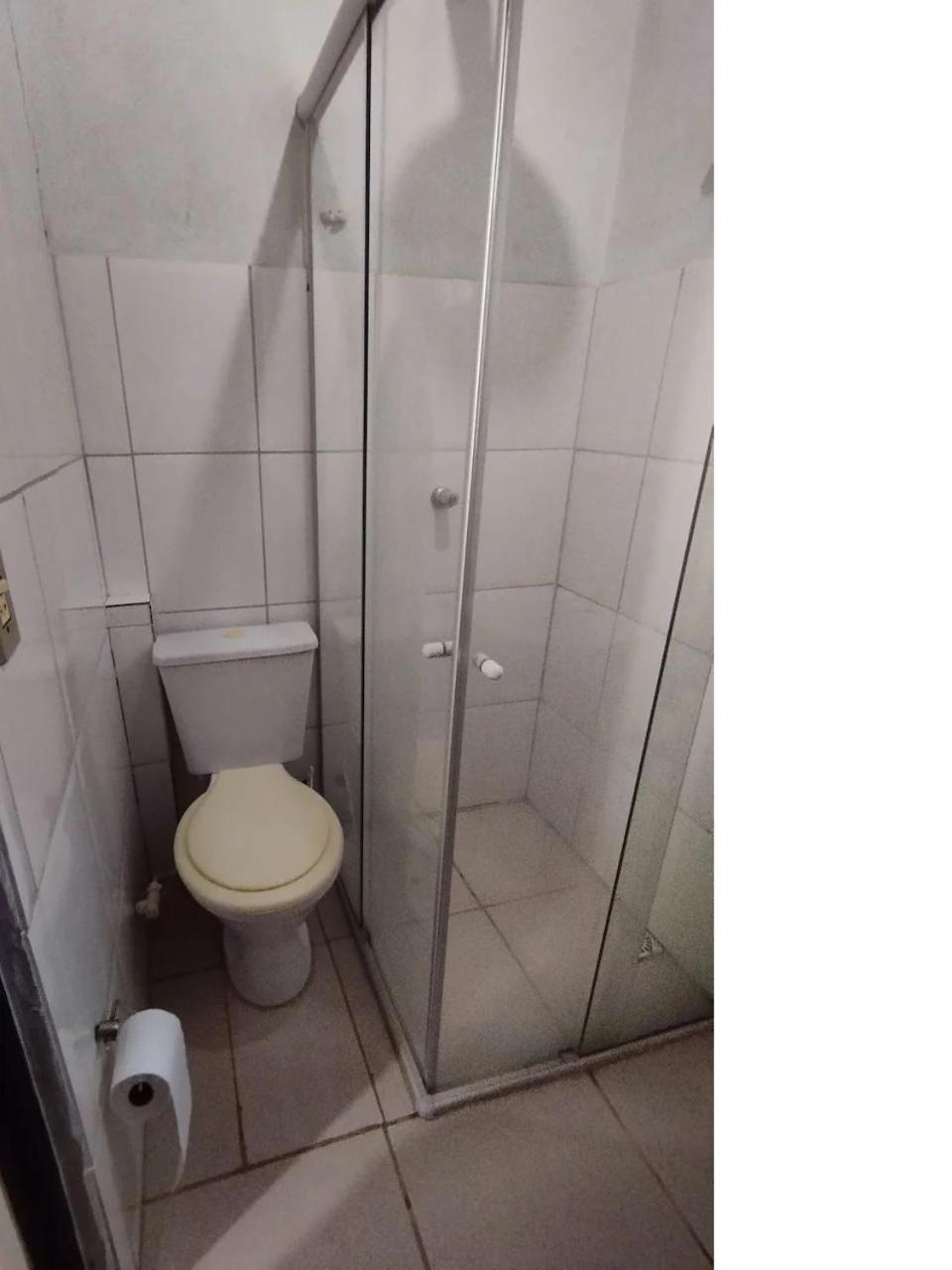 Casinha cercada de verde na Serra do Cipó