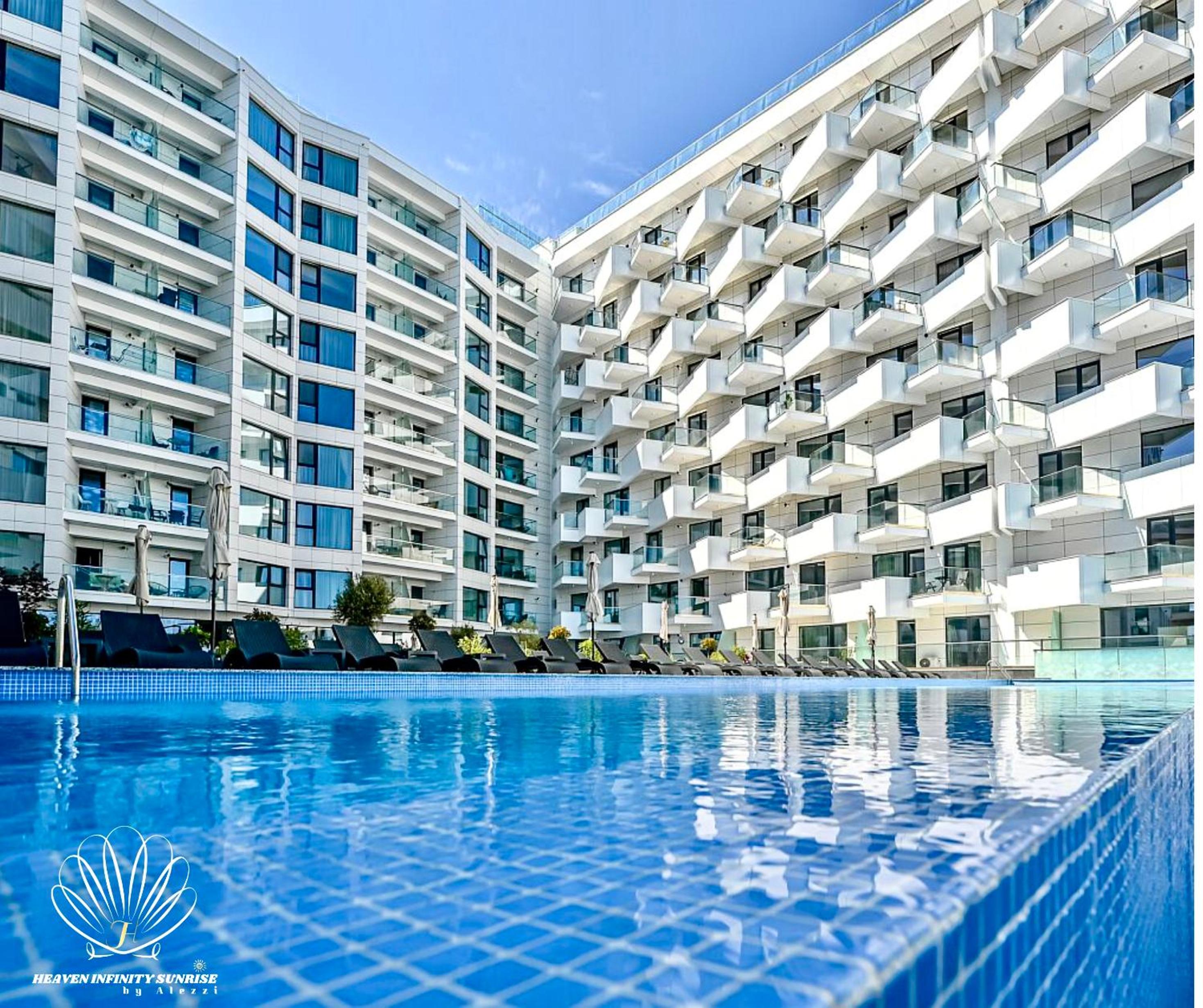 Heaven Infinity Sunrise Pool & SPA view 2