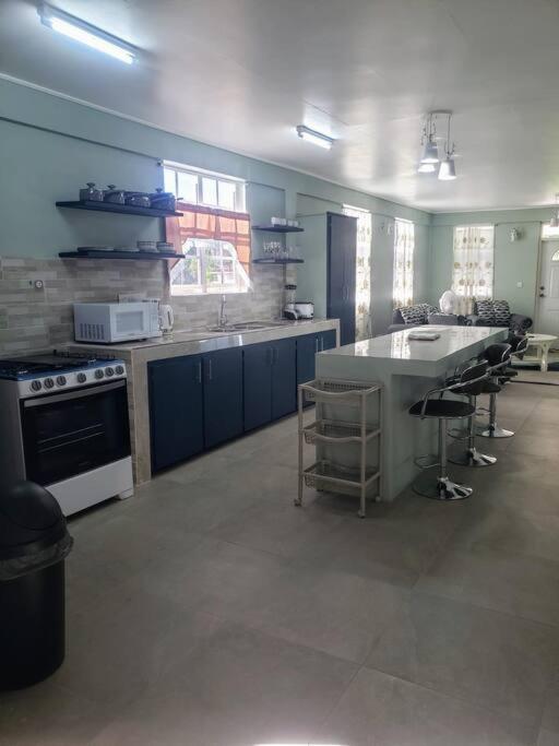 Brand new spacious residence in Checkhall