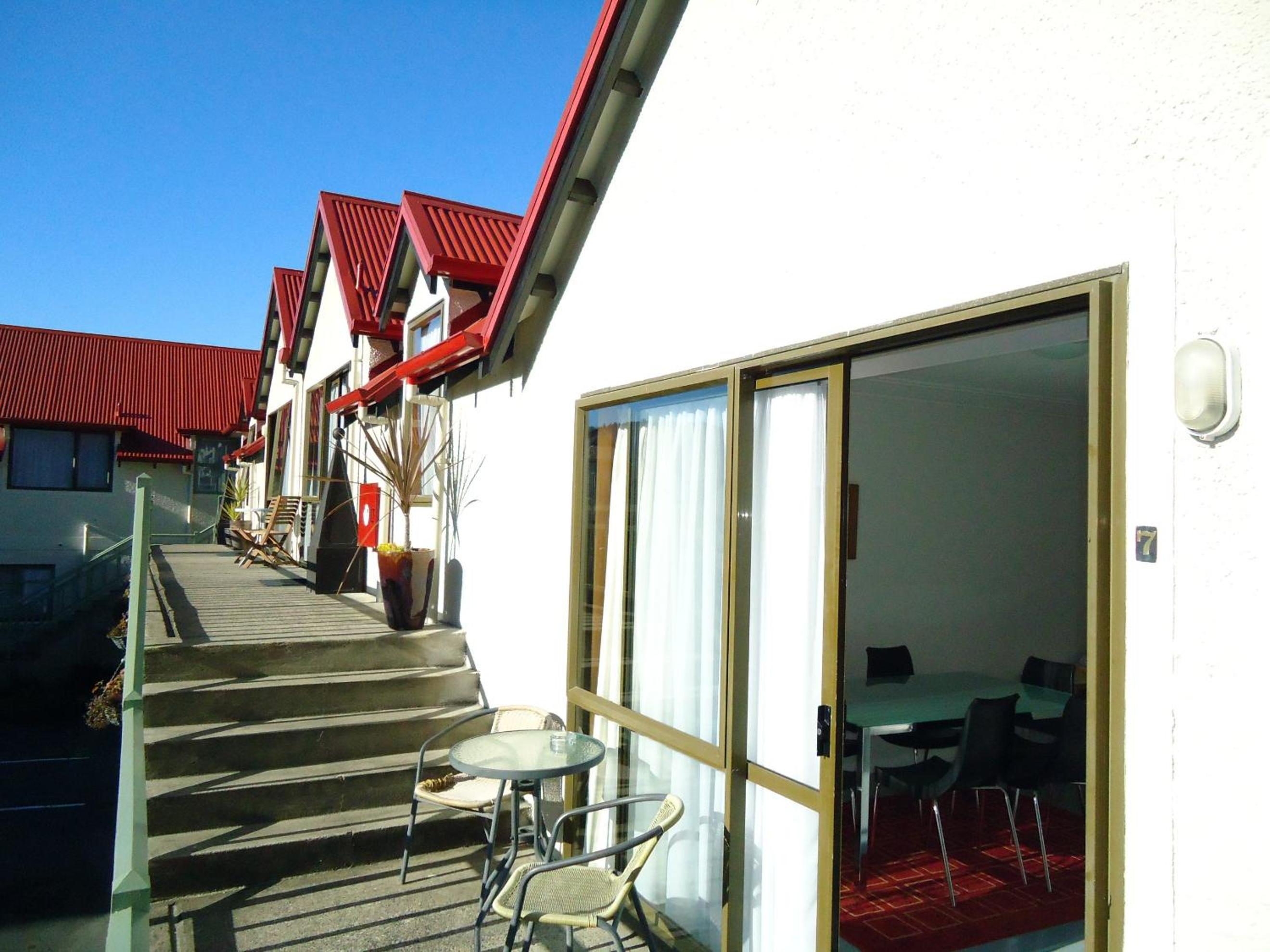 Owens Motel
