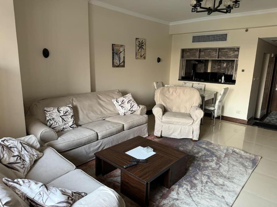 An Elegant Apartment in park mall with lake view