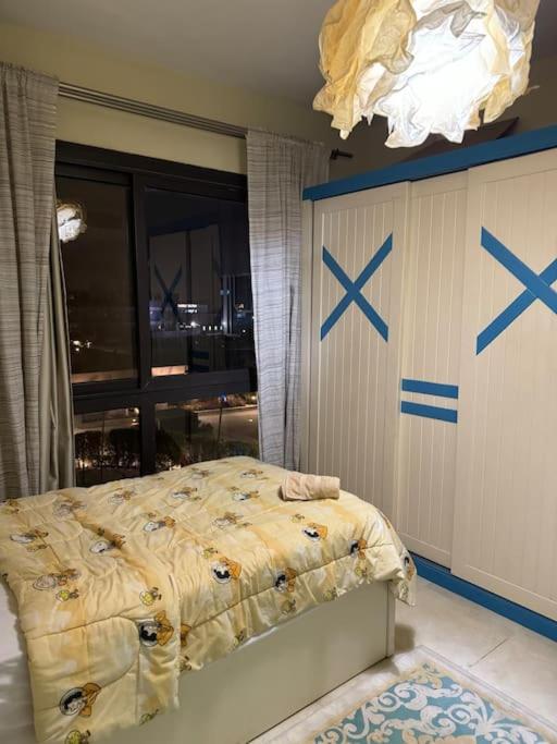 An Elegant Apartment in park mall with lake view
