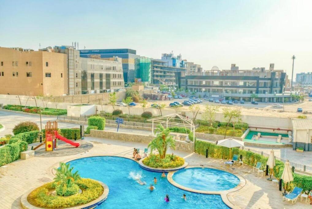 An Elegant Apartment in park mall with lake view