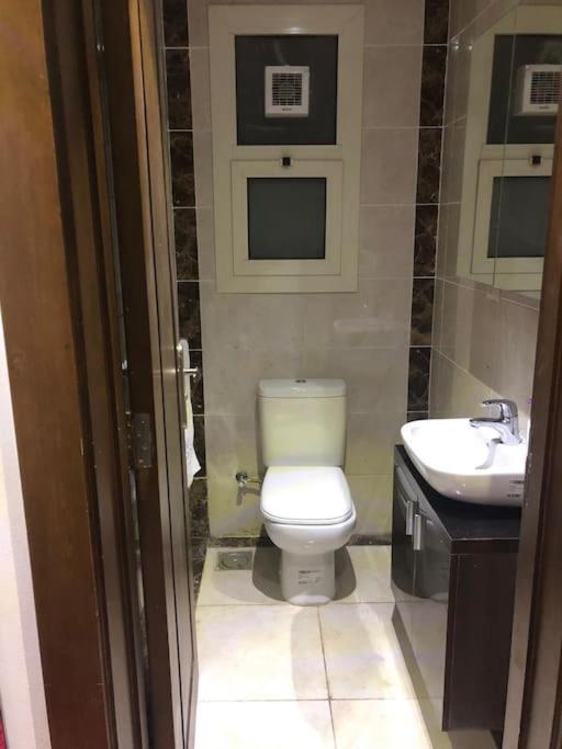 An Elegant Apartment in park mall with lake view