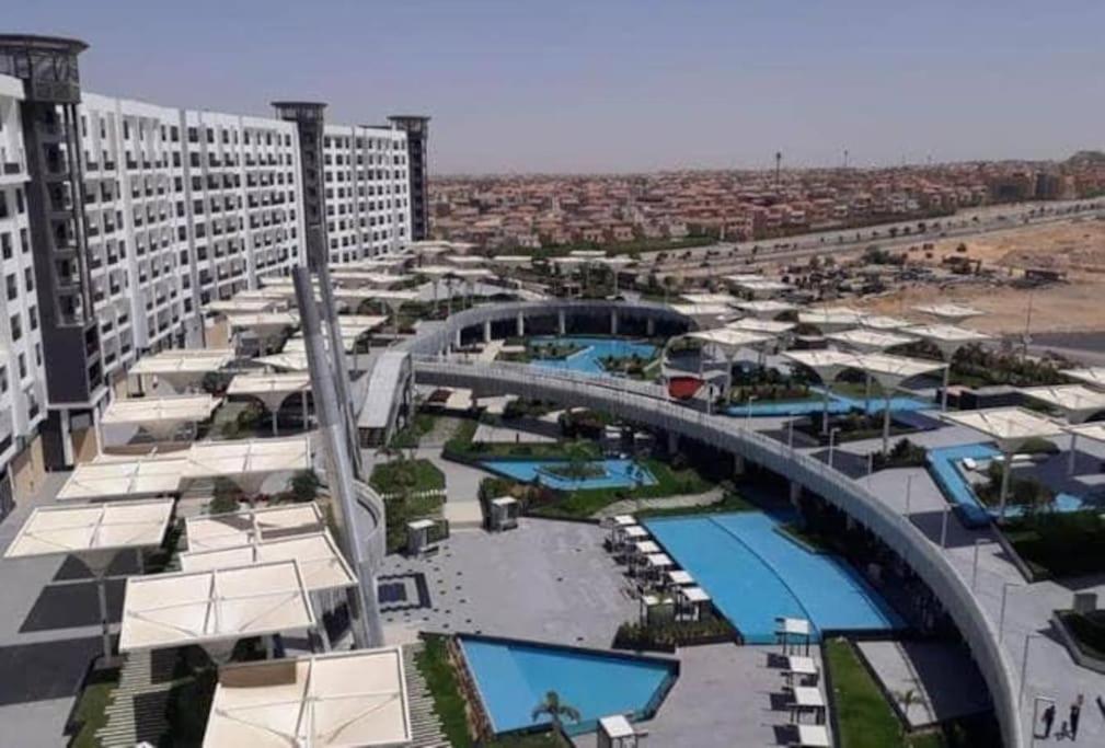 An Elegant Apartment in park mall with lake view