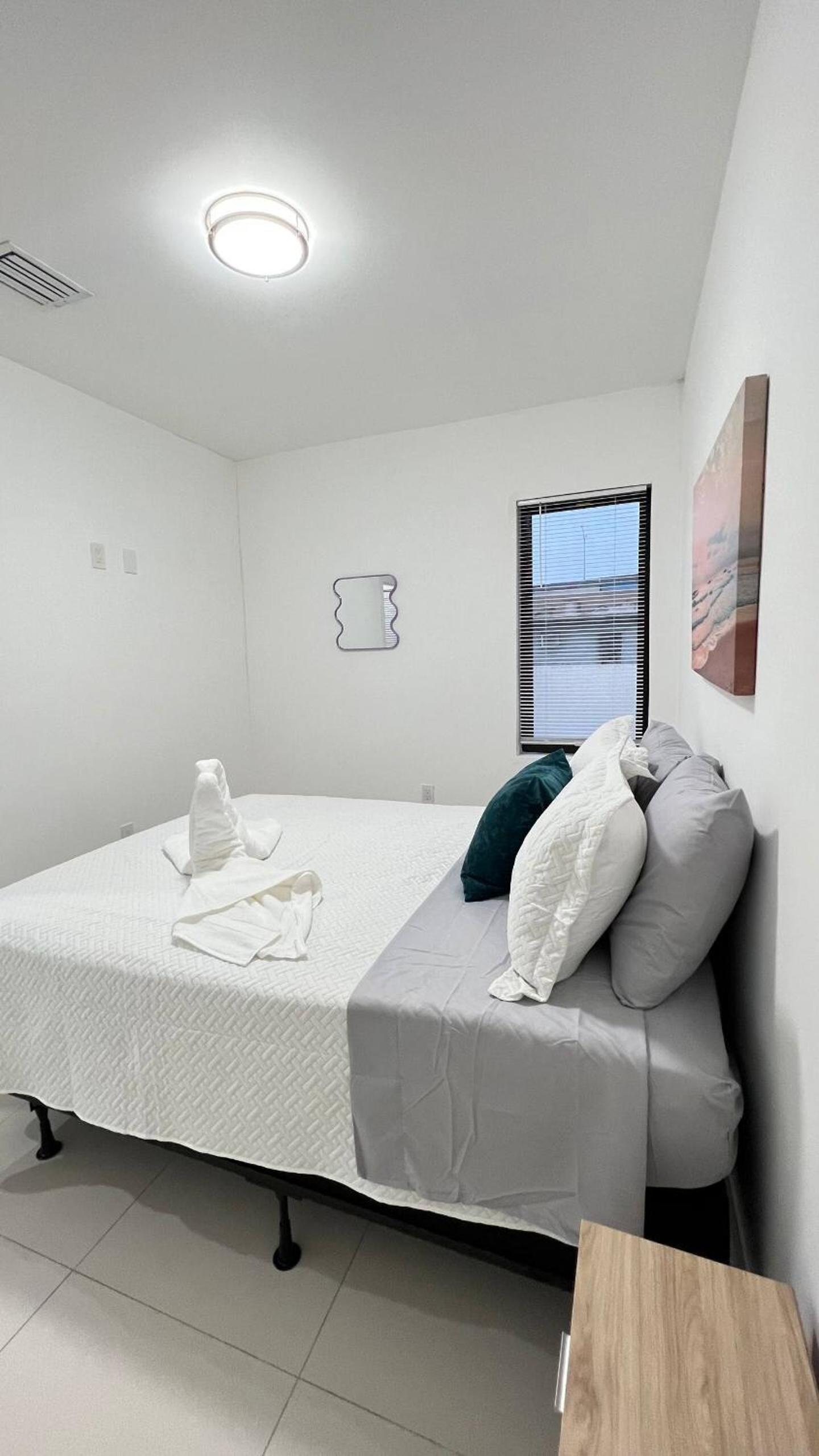 Stanza Hearth of Miami Design District and Wynwood, Parking, Laundry, Workstation, Fully equipped Apts, 24/7 Guest support