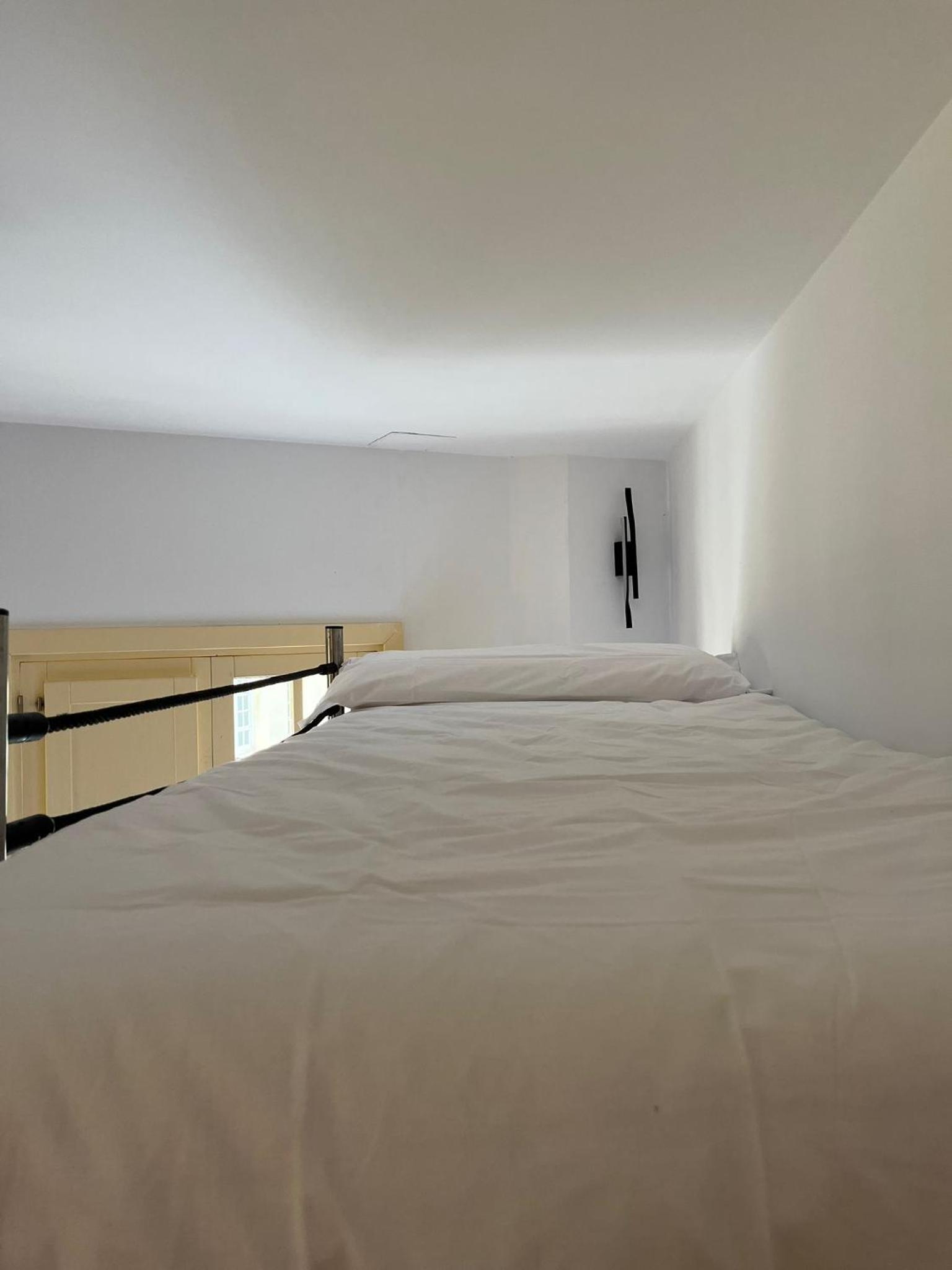 Luxury Apartments Chinitas 11