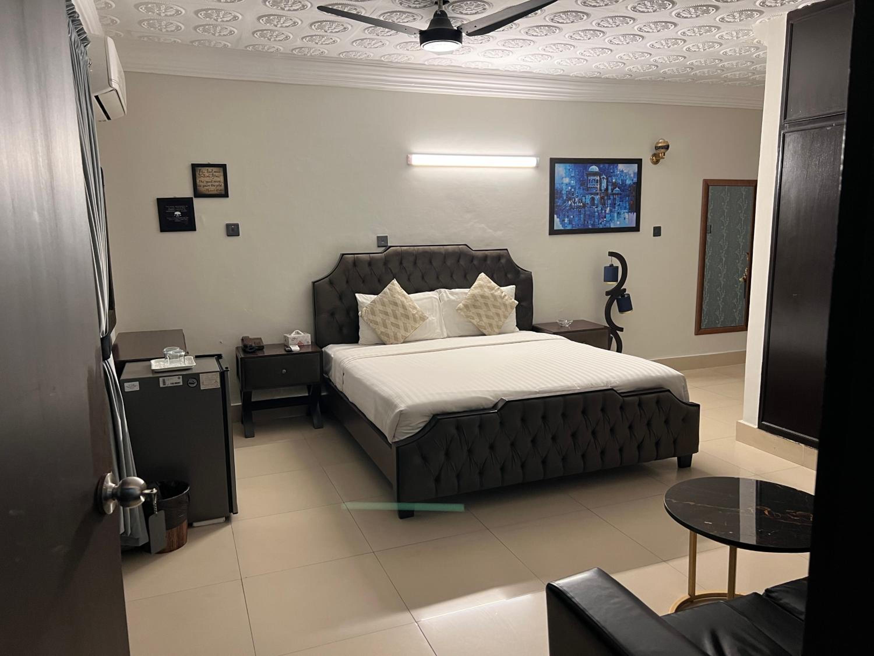 hotel room