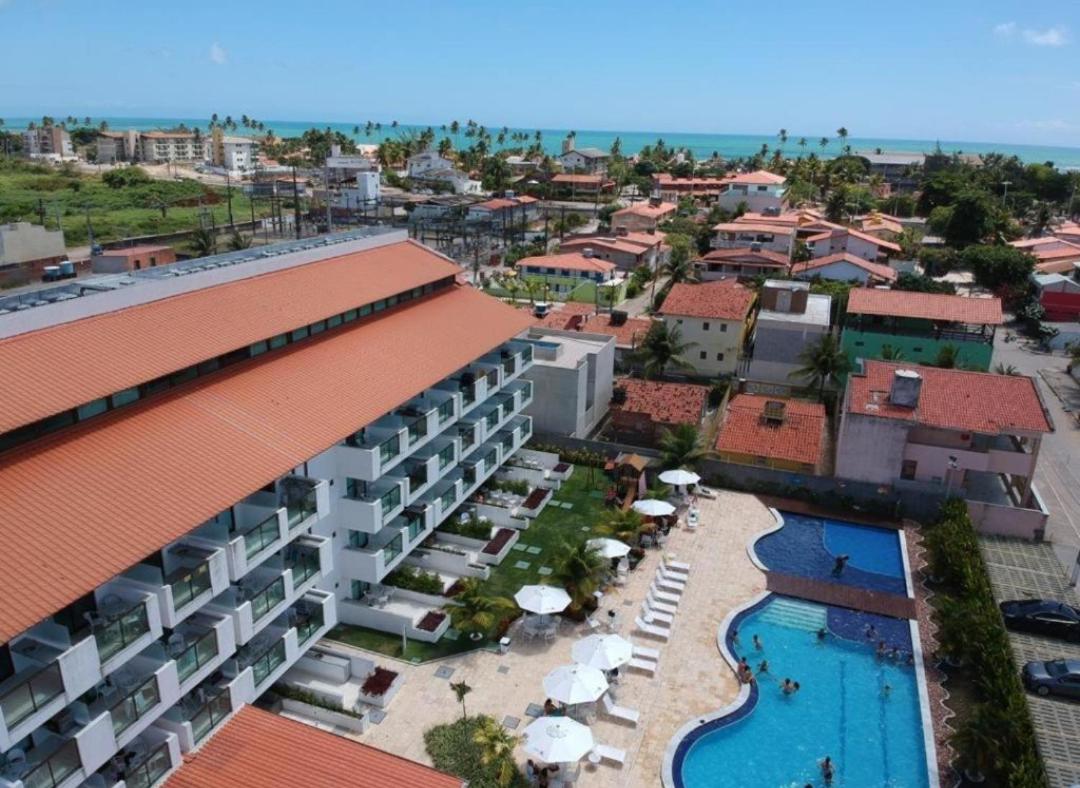 Laguna Beach flat 305 vista para piscina