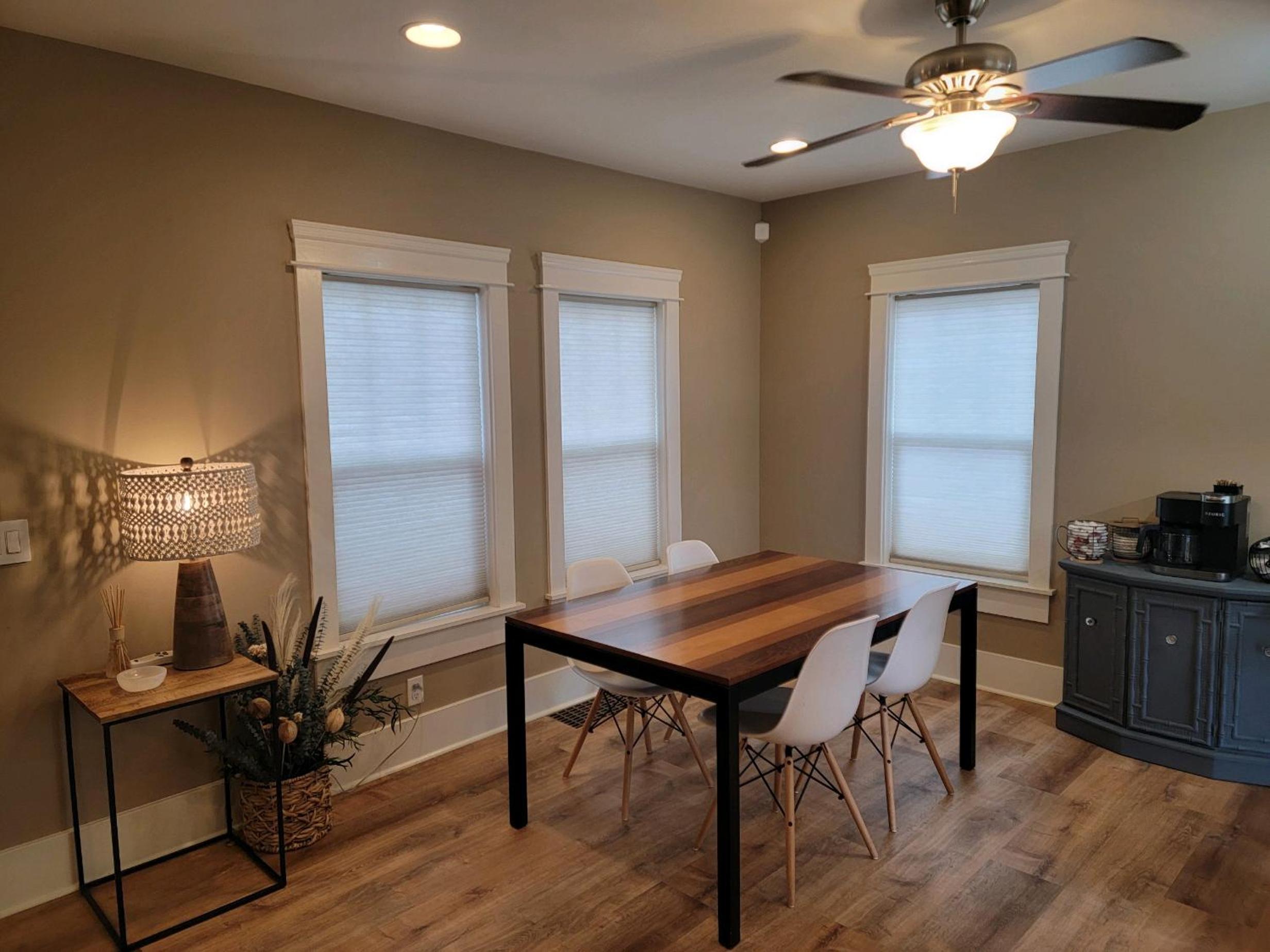 Albany Vacations - The Lincoln House - Property Image 3