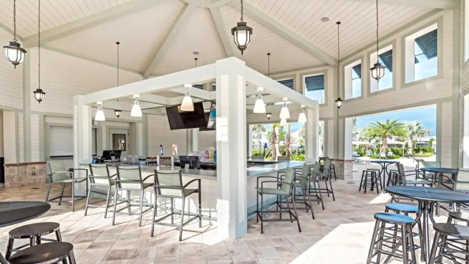 Disney Area, stunning lake view