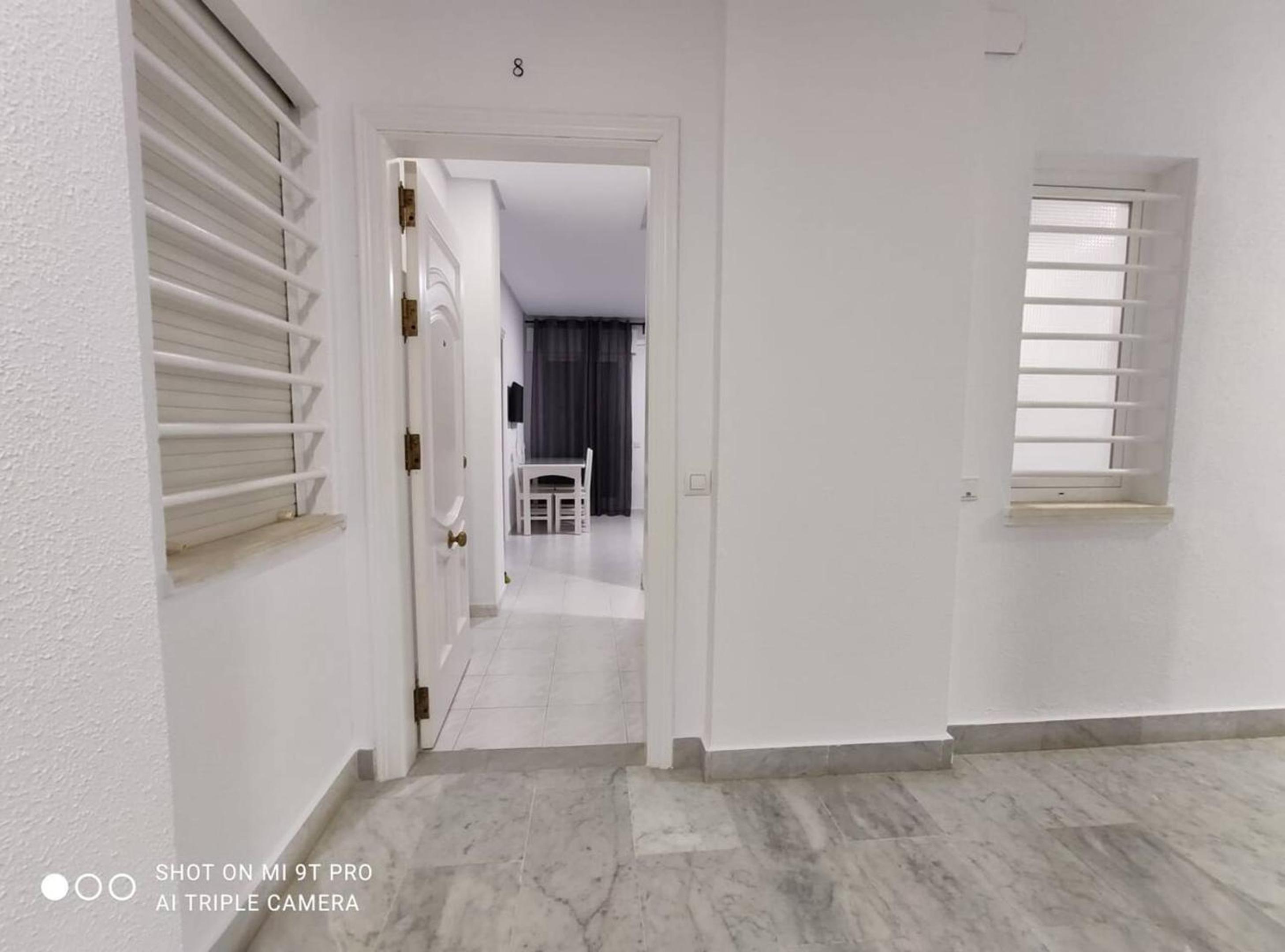 Spacious Apartment in Barbate with Air Conditioning and Comfort
