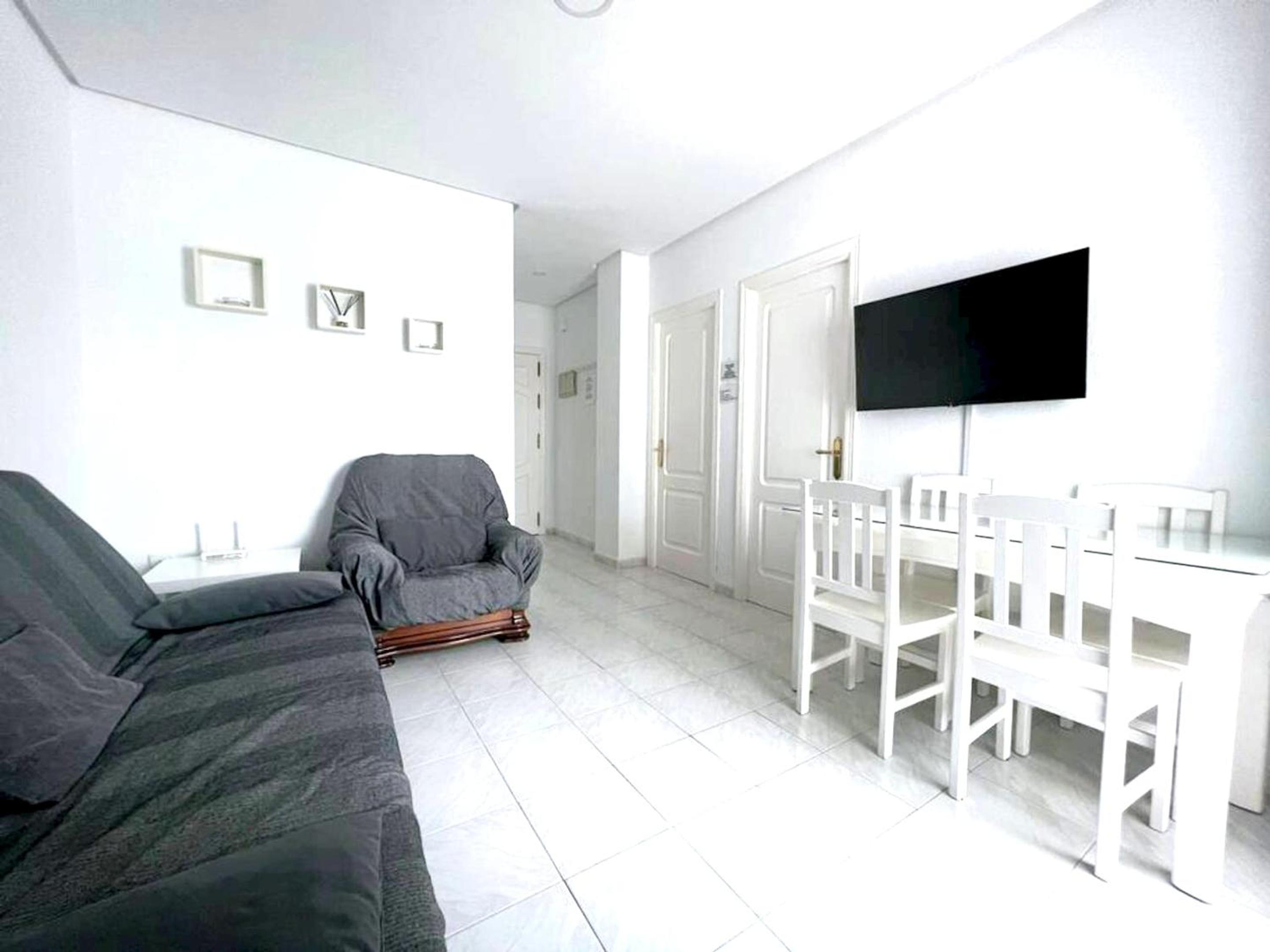 Spacious Apartment in Barbate with Air Conditioning and Comfort