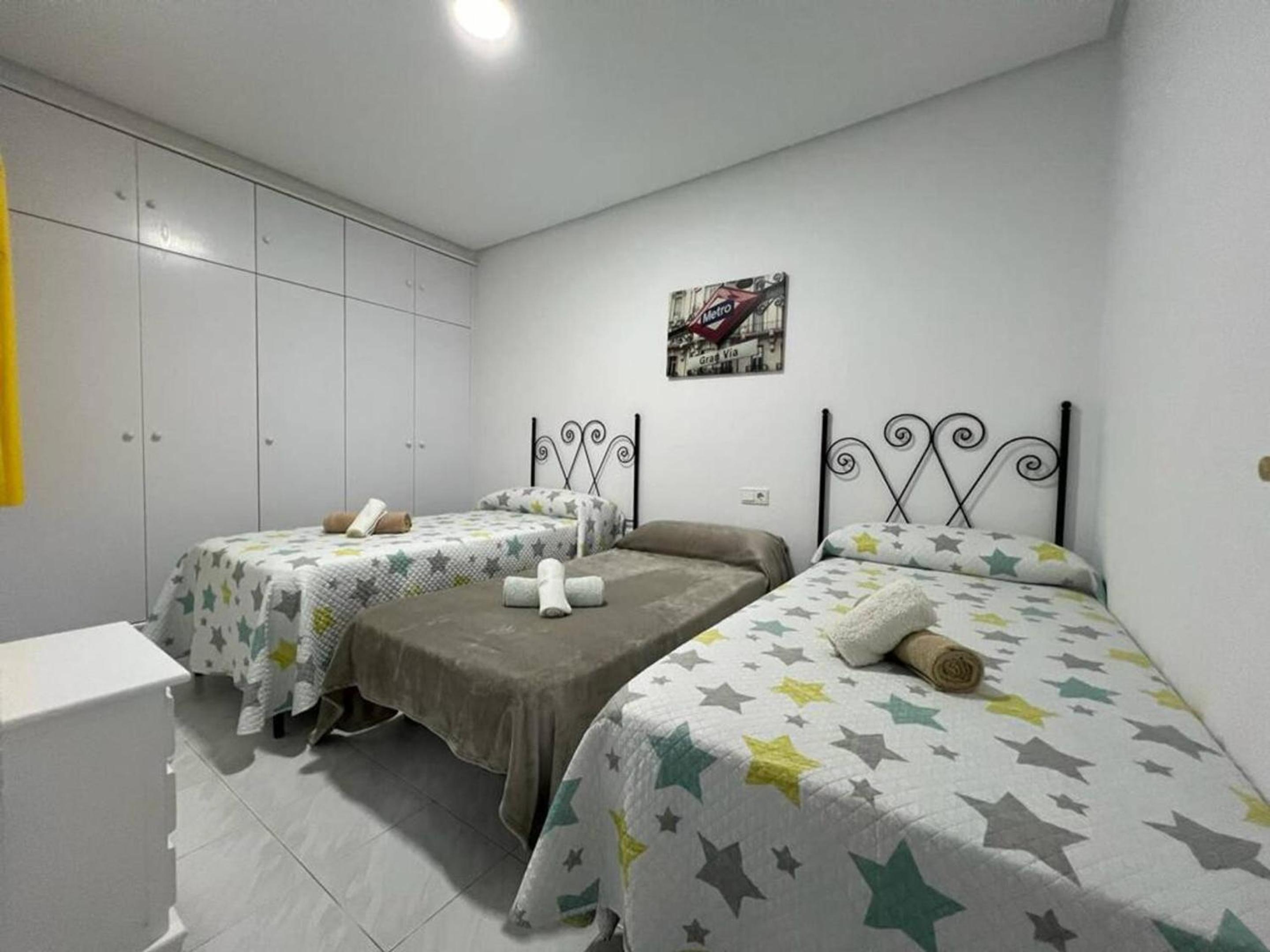 Spacious Apartment in Barbate with Air Conditioning and Comfort