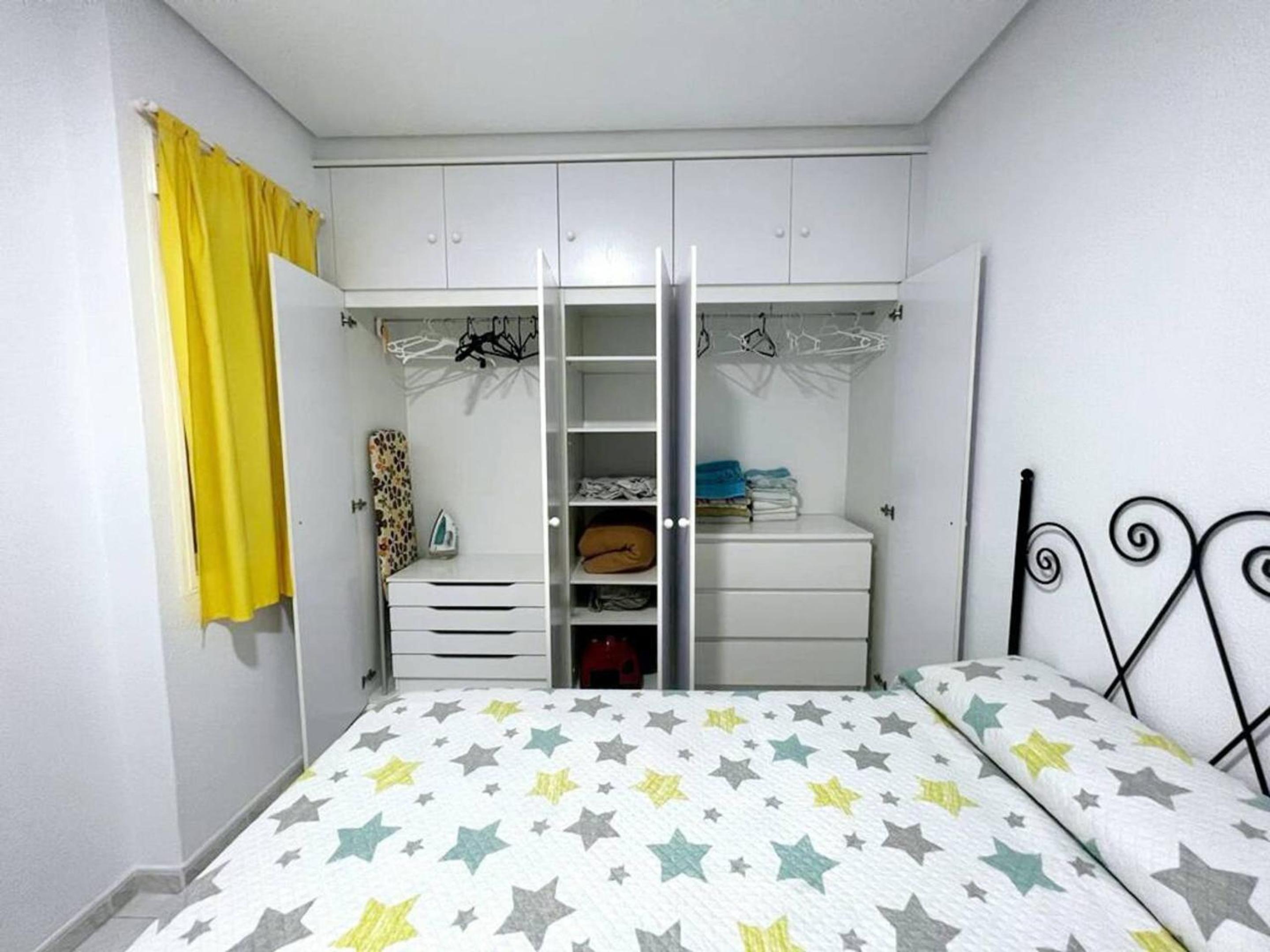 Spacious Apartment in Barbate with Air Conditioning and Comfort