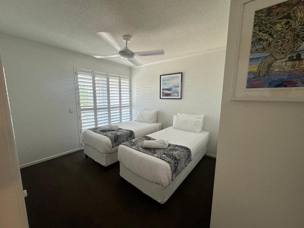 Kawana Waters Ocean Front Unit-Surfside Resort Sunshine Coast