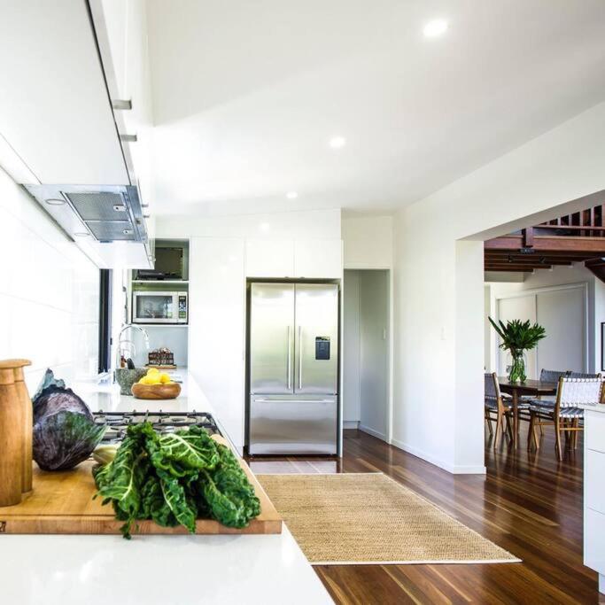 Beautiful Sunshine Beach Retreat with Heated Pool