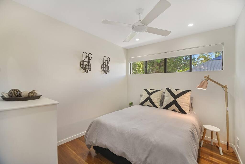 Beautiful Sunshine Beach Retreat with Heated Pool