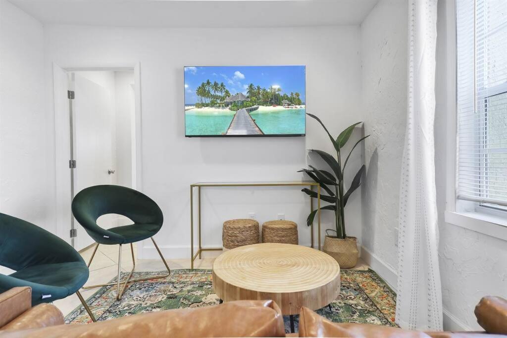 Palm Wave Says - Quiet House in Best Area view 3