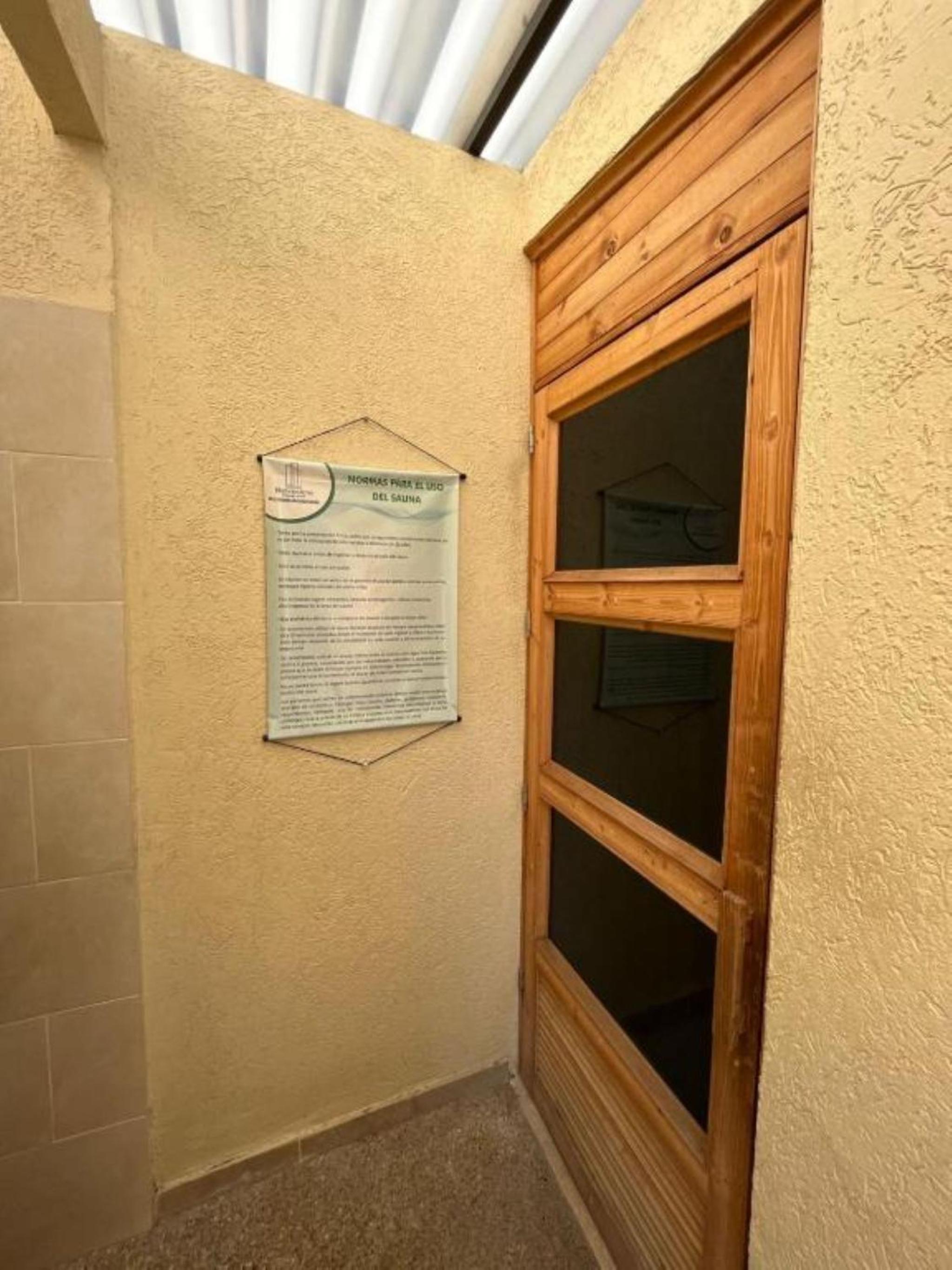 APARTASUITE SILVANIA CON PISCINA Y SAUNA