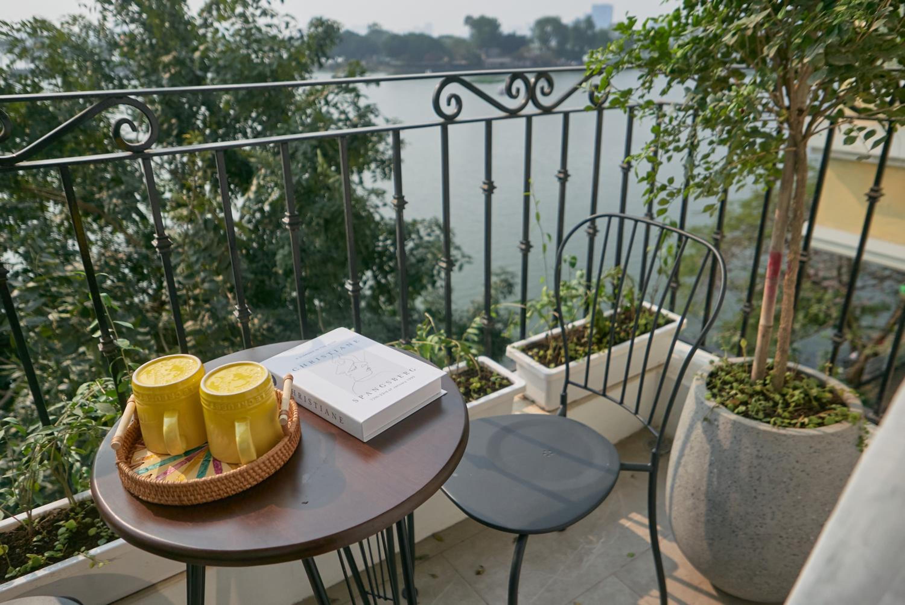 Hanoi Shouten - Staycation