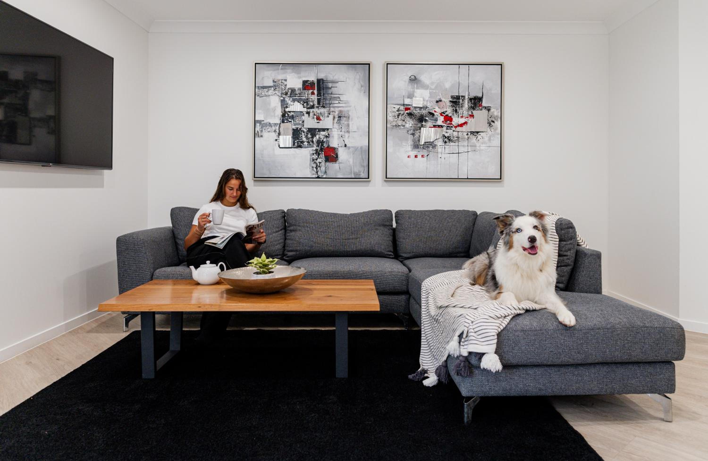 Family & Pet-Friendly Luxury Near Hastings St