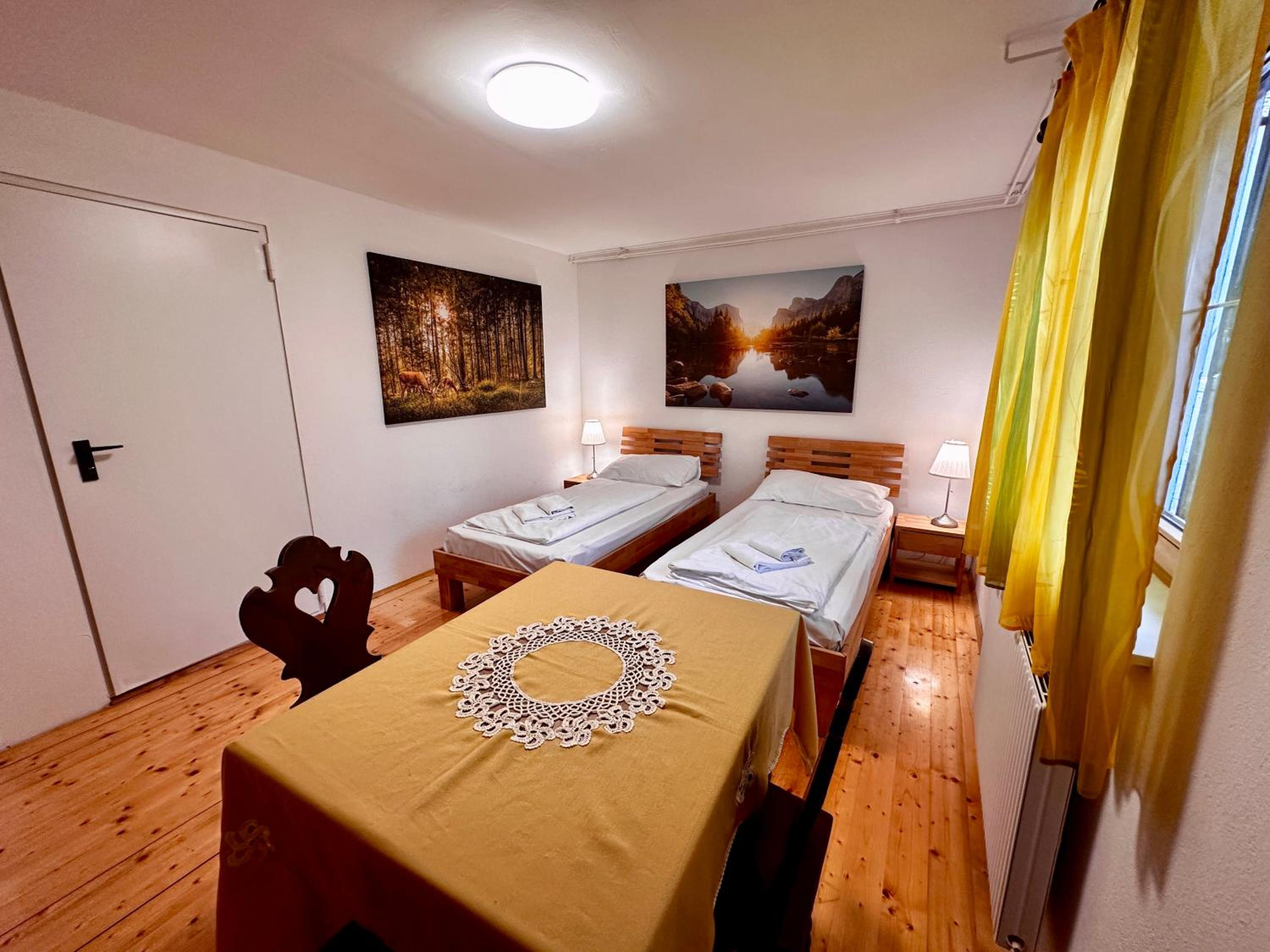 AJO Family House with free parking - Self-Check-in
