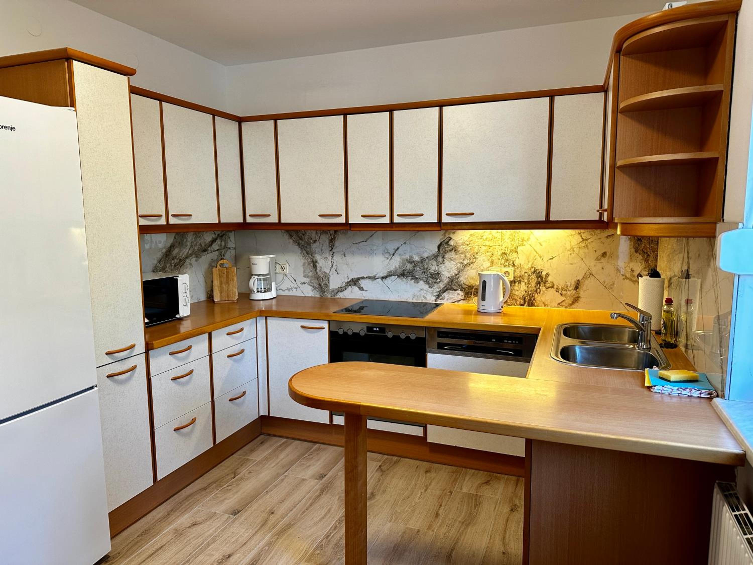AJO Family House with free parking - Self-Check-in