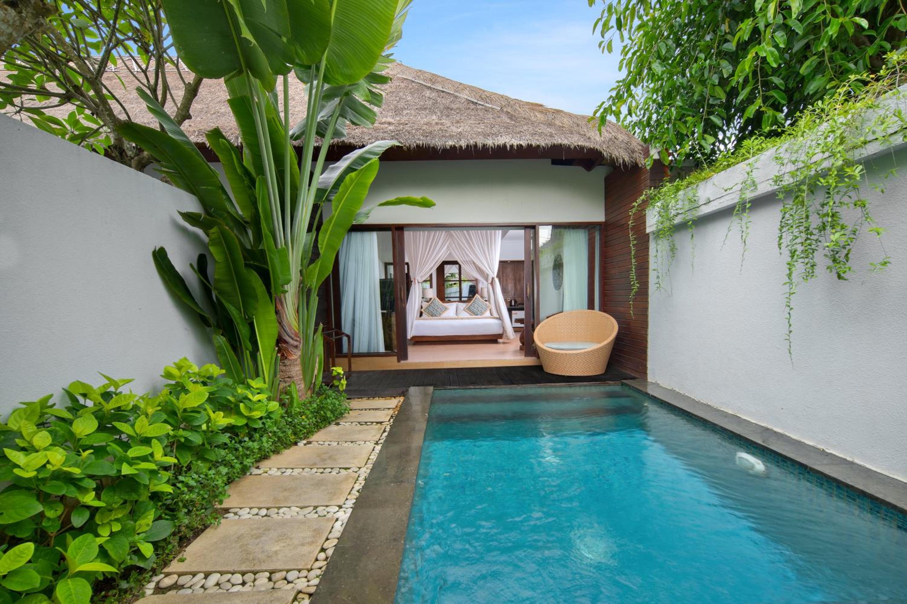 Lembongan Beach Club & Resort