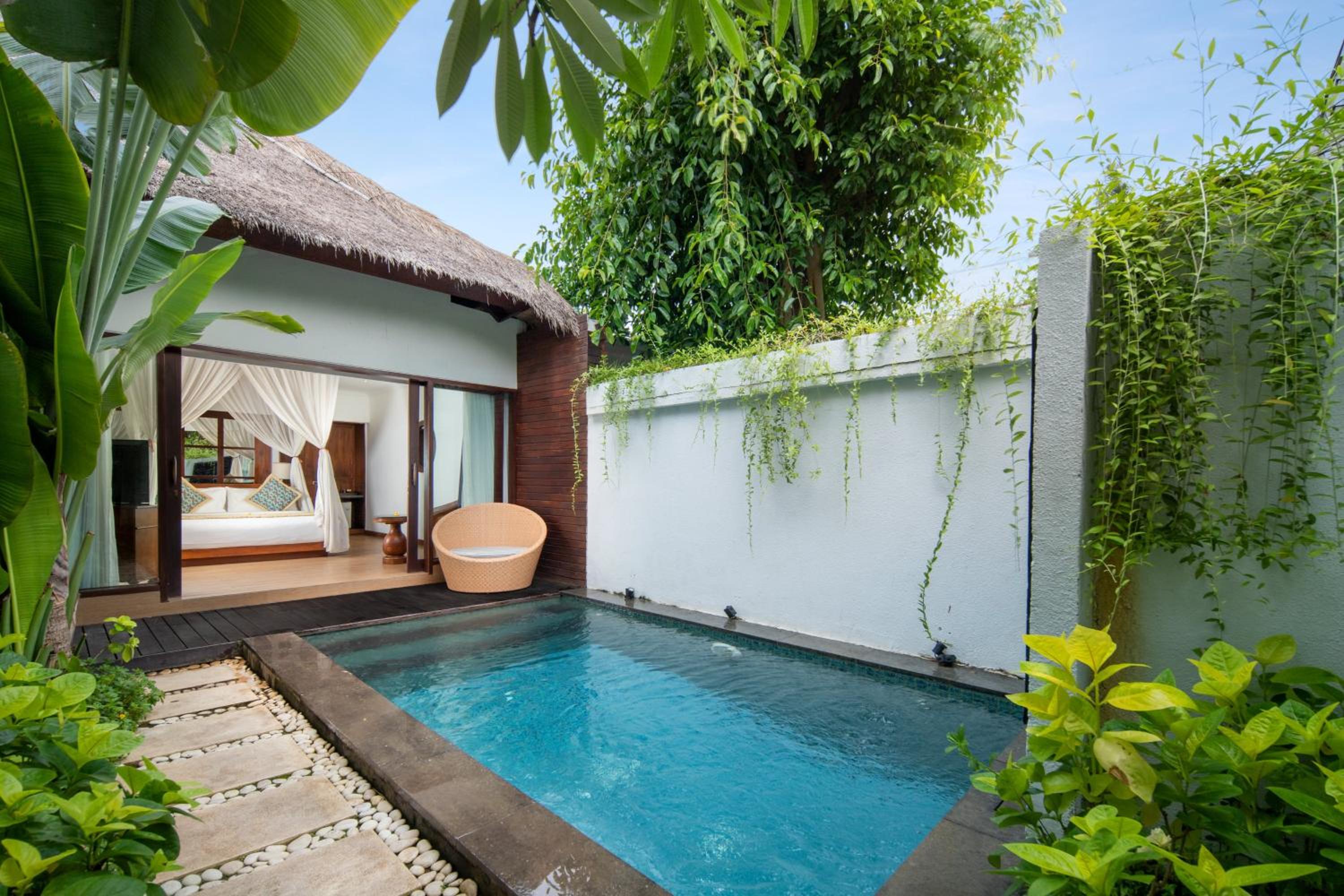 Lembongan Beach Club & Resort