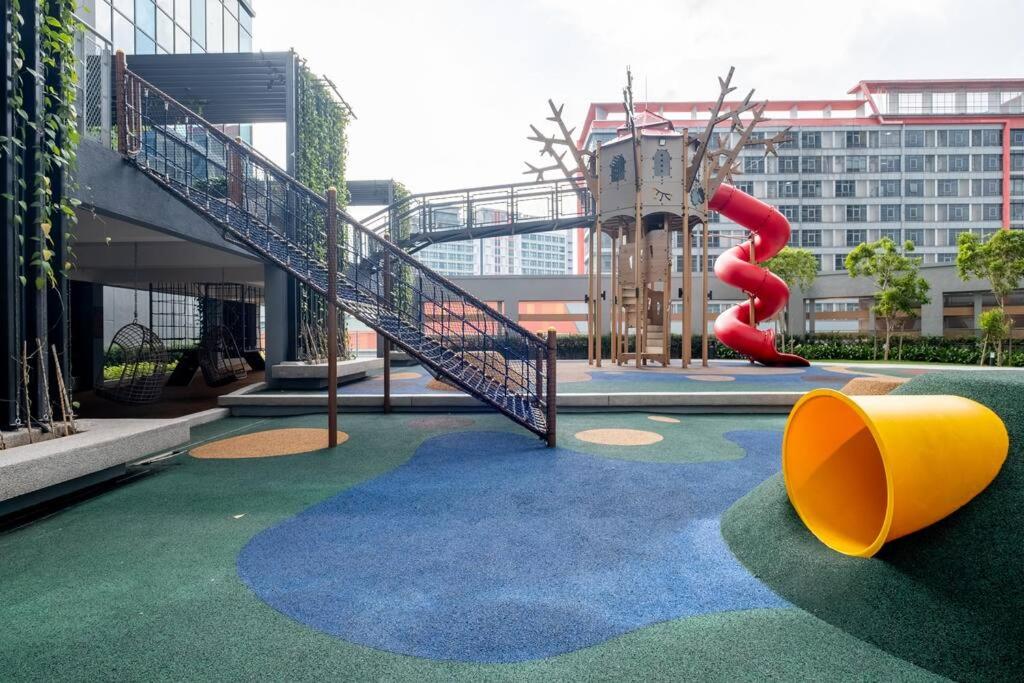 Wonderland 7pax dreams house at Sunway Velocity 2
