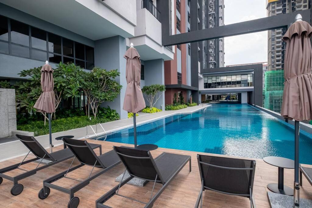 Wonderland 7pax dreams house at Sunway Velocity 2