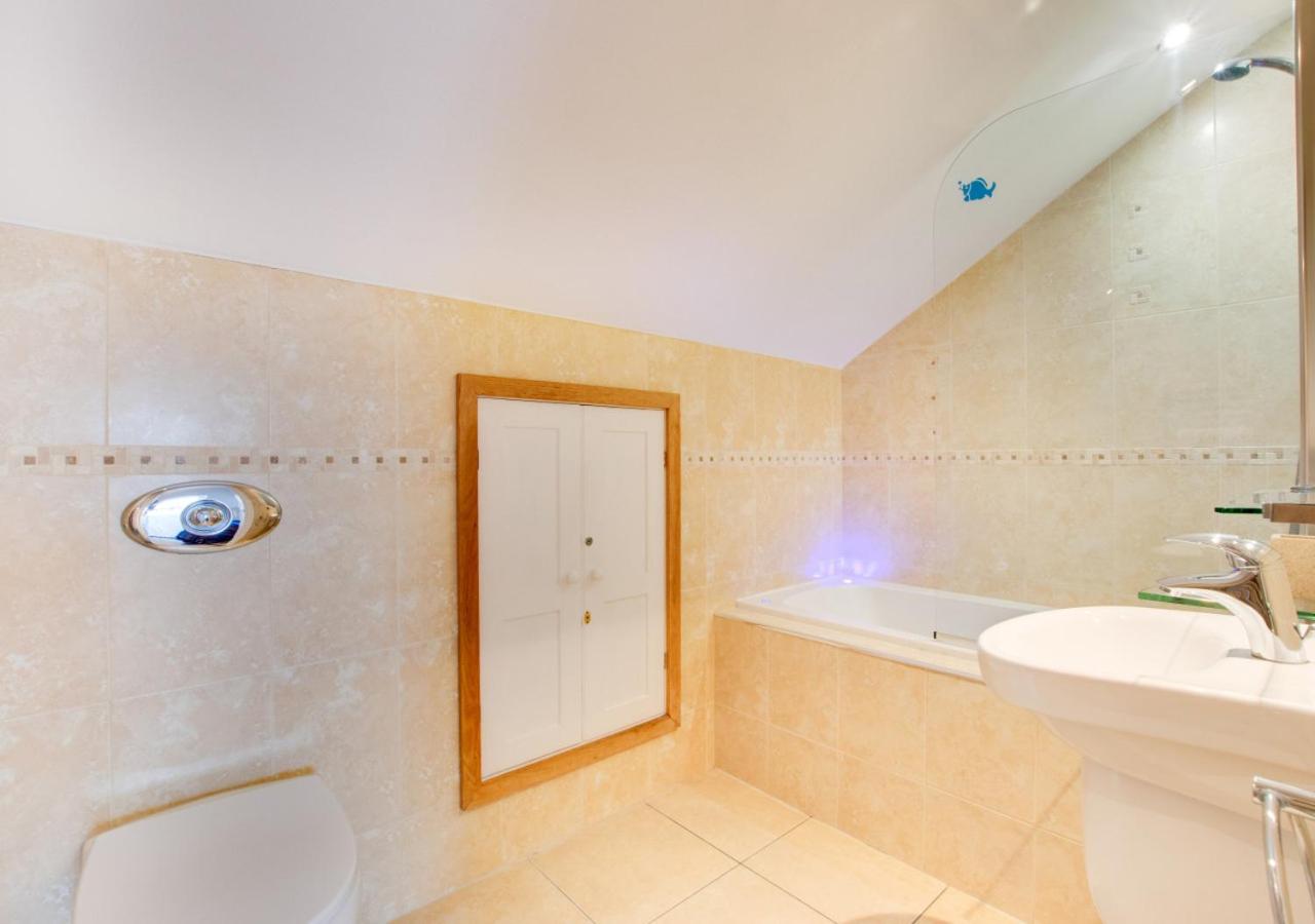 3 Bed in St. Merryn oc-p00569