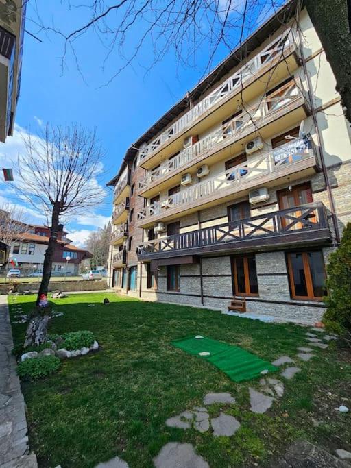 Cosy Mountain View Apartment 2