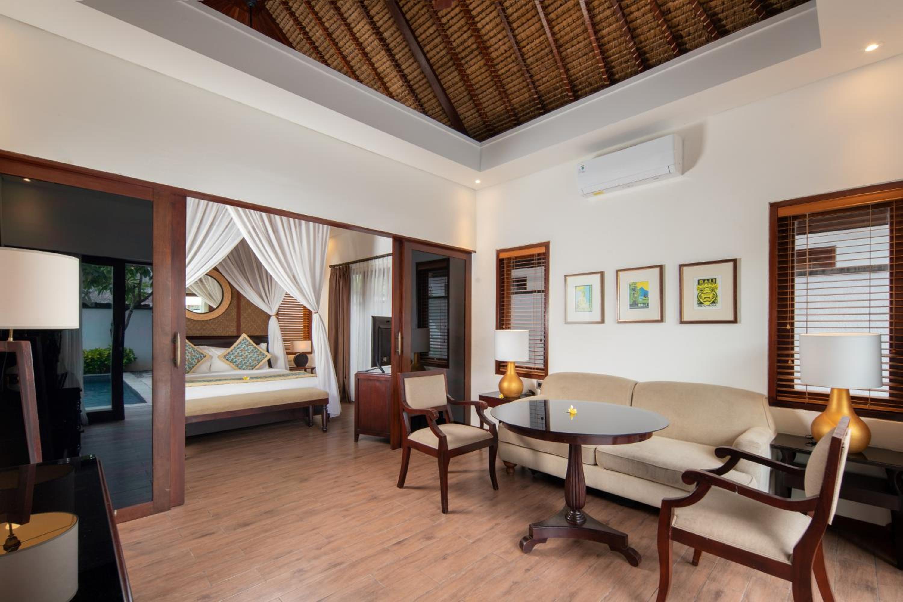 Lembongan Beach Club & Resort
