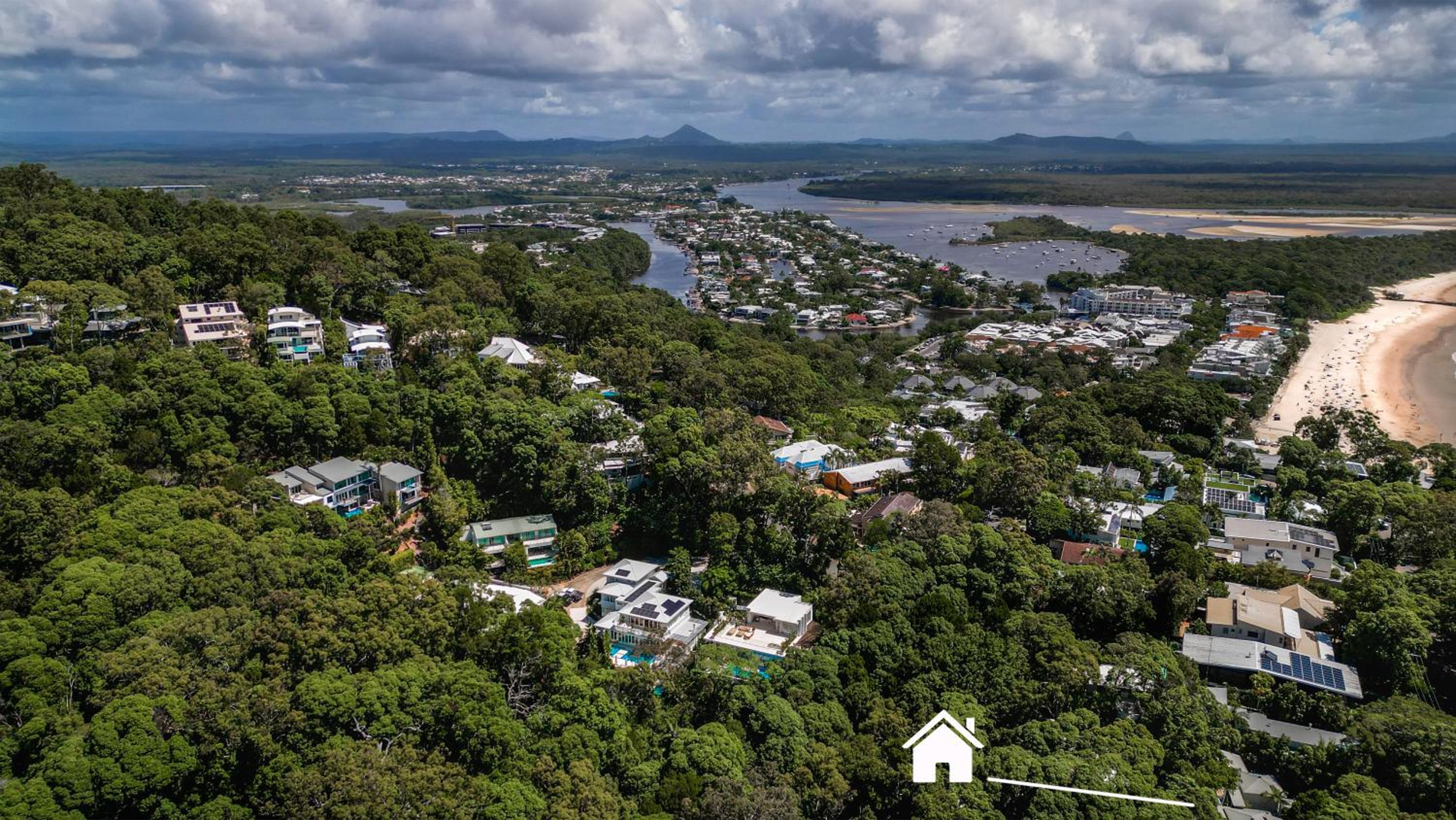 Dual-living amongst the rainforest, Little Cove