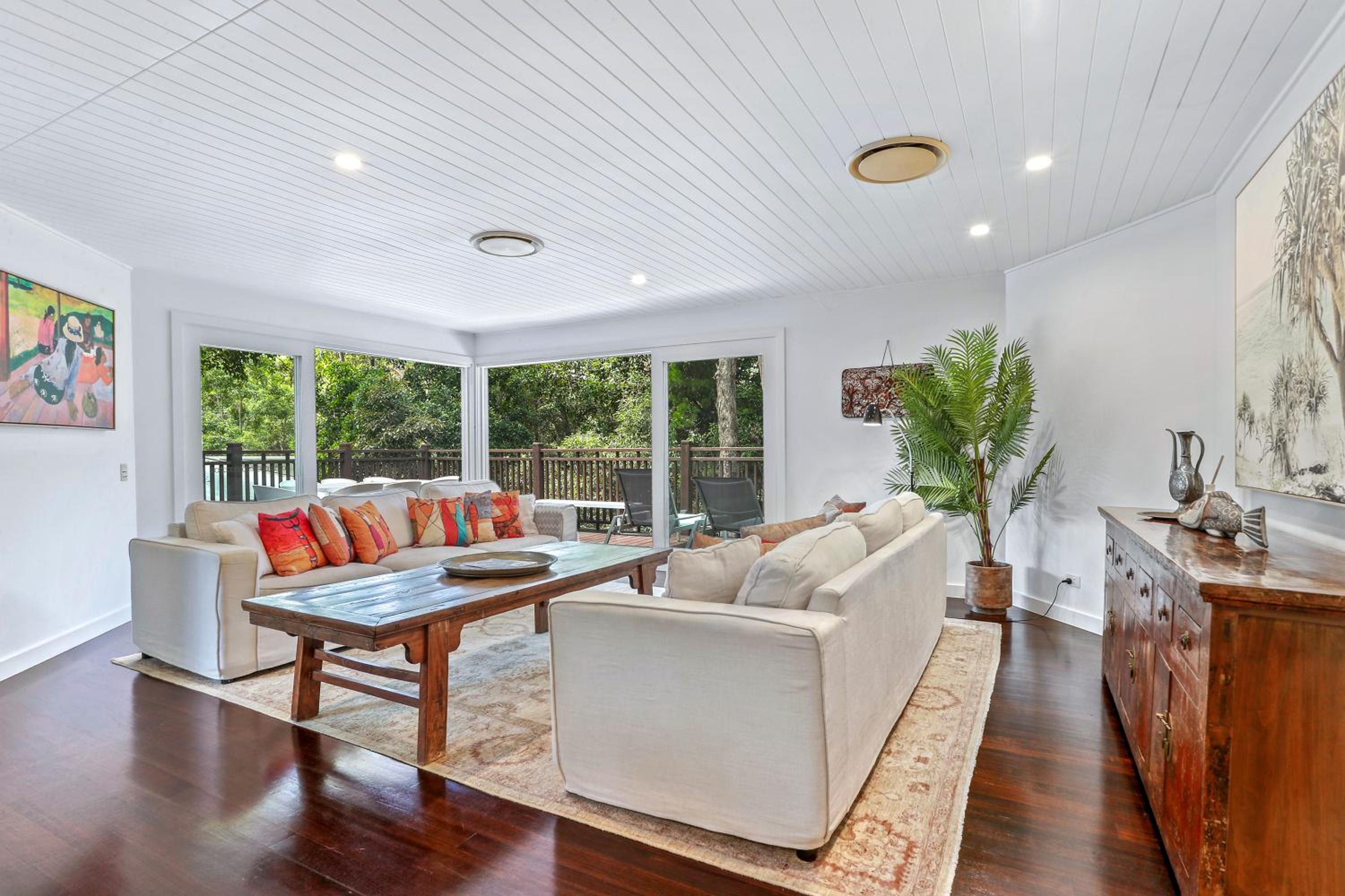 Dual-living amongst the rainforest, Little Cove
