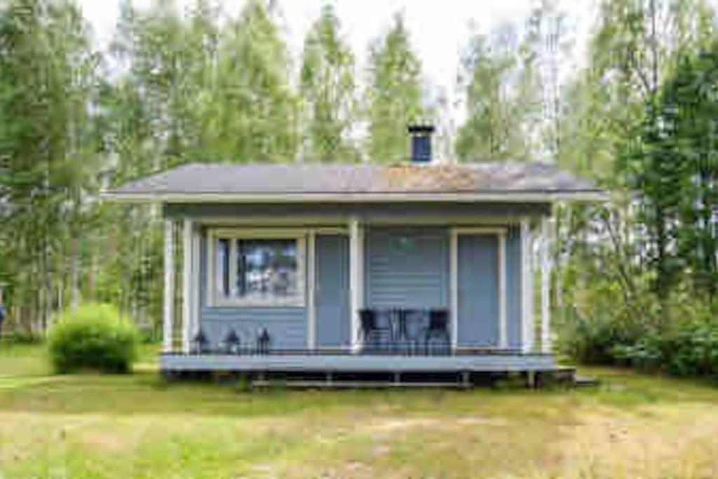 Käpälämäki puhtaan veden äärellä omassa rauhassa
