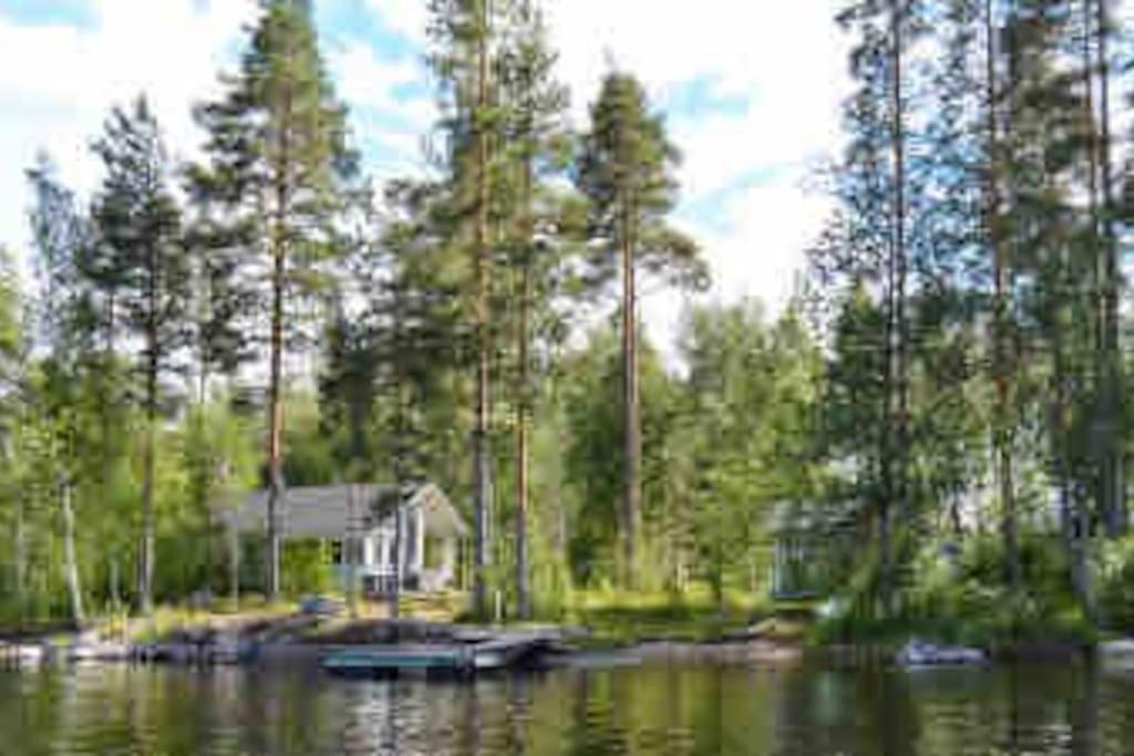 Käpälämäki puhtaan veden äärellä omassa rauhassa