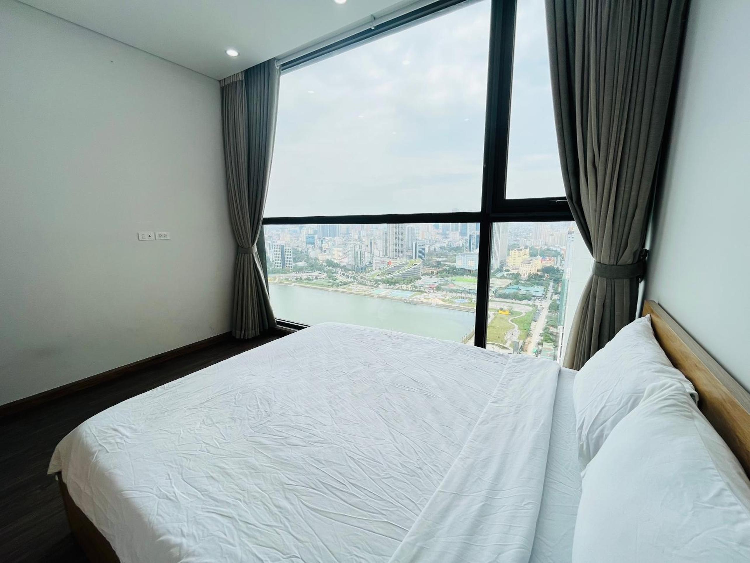 3BR Vinhomes Skylake 110m2-Korean Town Daniel Apartment