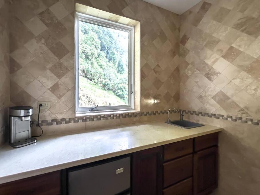 Casa Cascada, Boquete full house