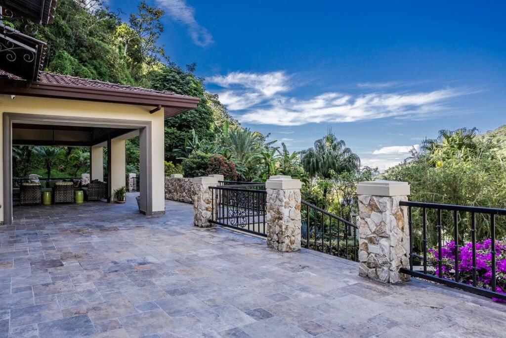 Casa Cascada, Boquete full house