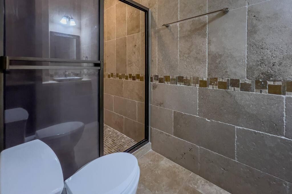 Casa Cascada, Boquete full house