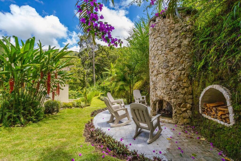 Casa Cascada, Boquete full house