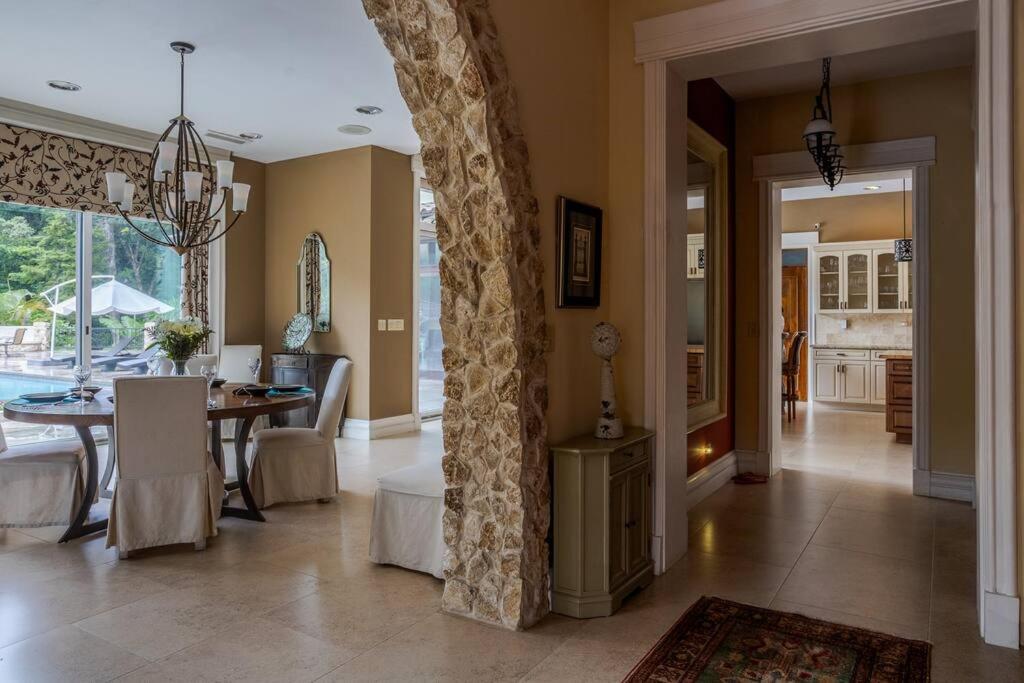 Casa Cascada, Boquete full house