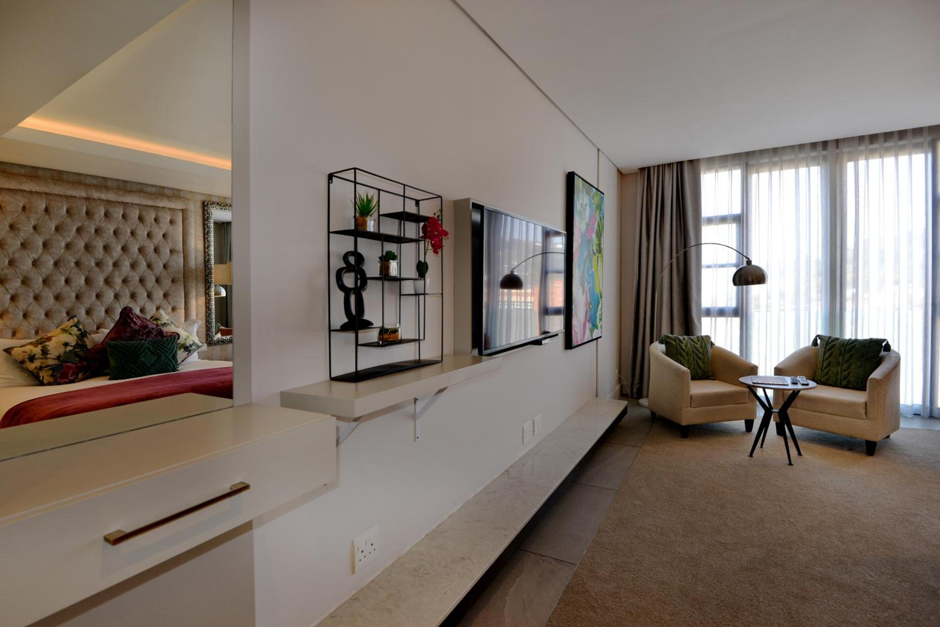 Houghton Suites