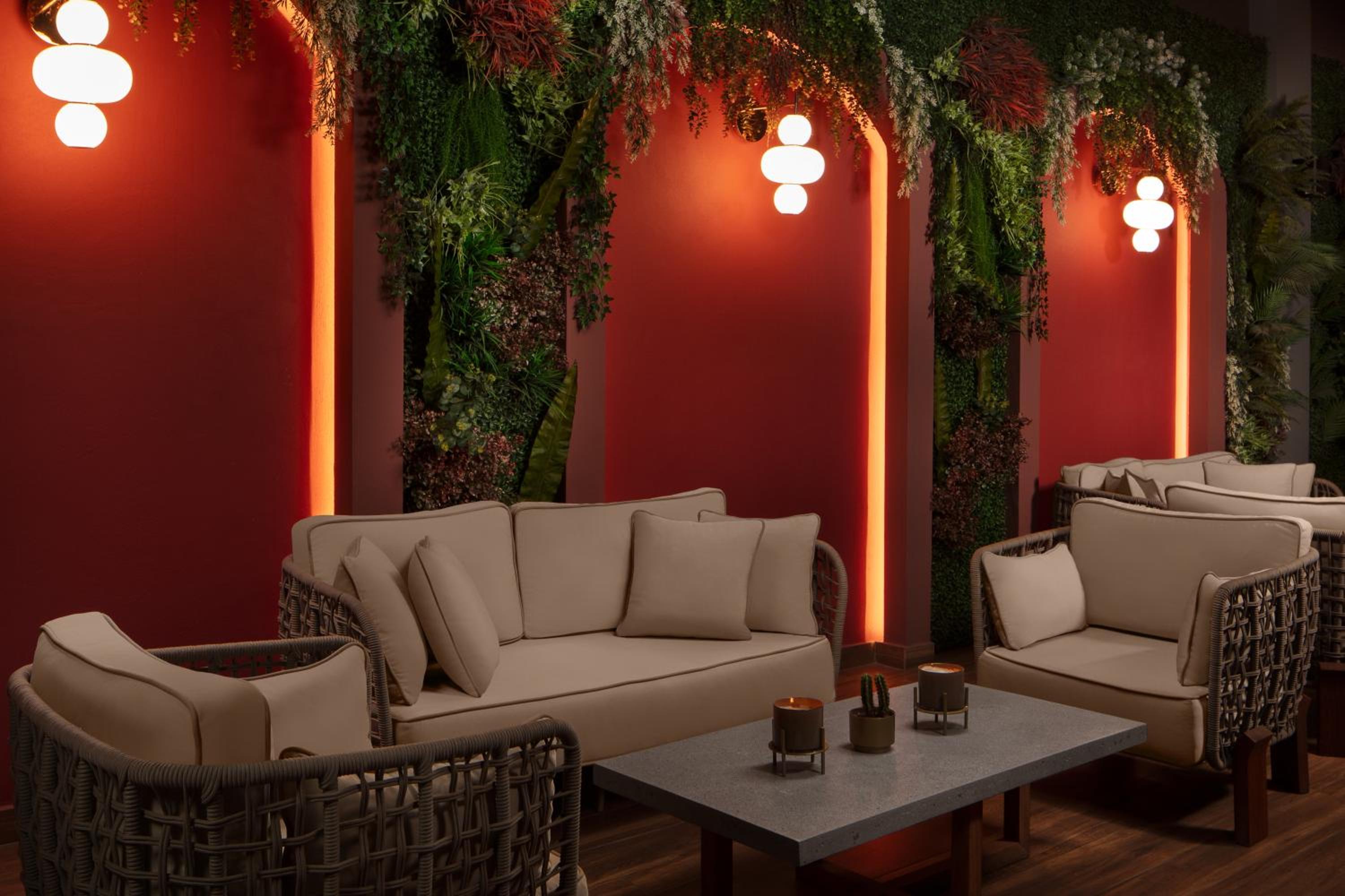 Delta Hotels by Marriott İstanbul Kağıthane - Image 58