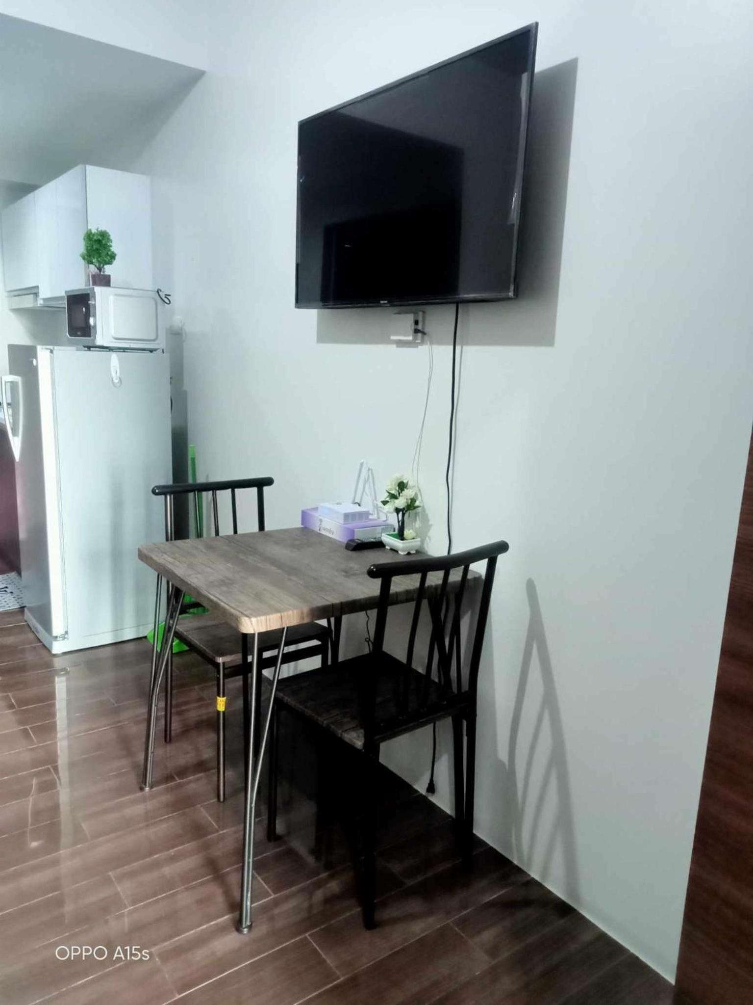 Home in the Business District Makati view 2