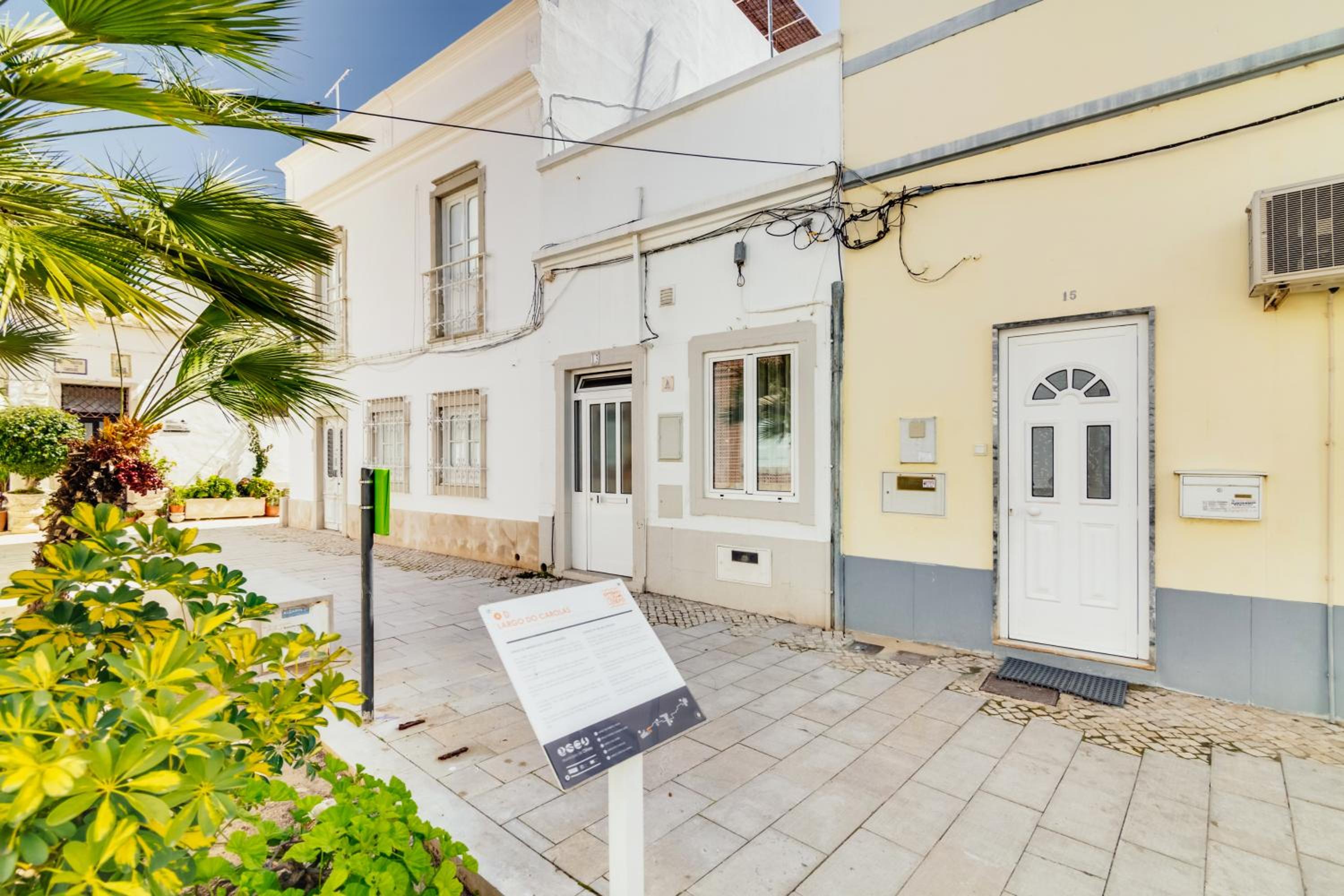 SevenHouses - CosyHome - Downtown Olhão @Homesbyfc view 2