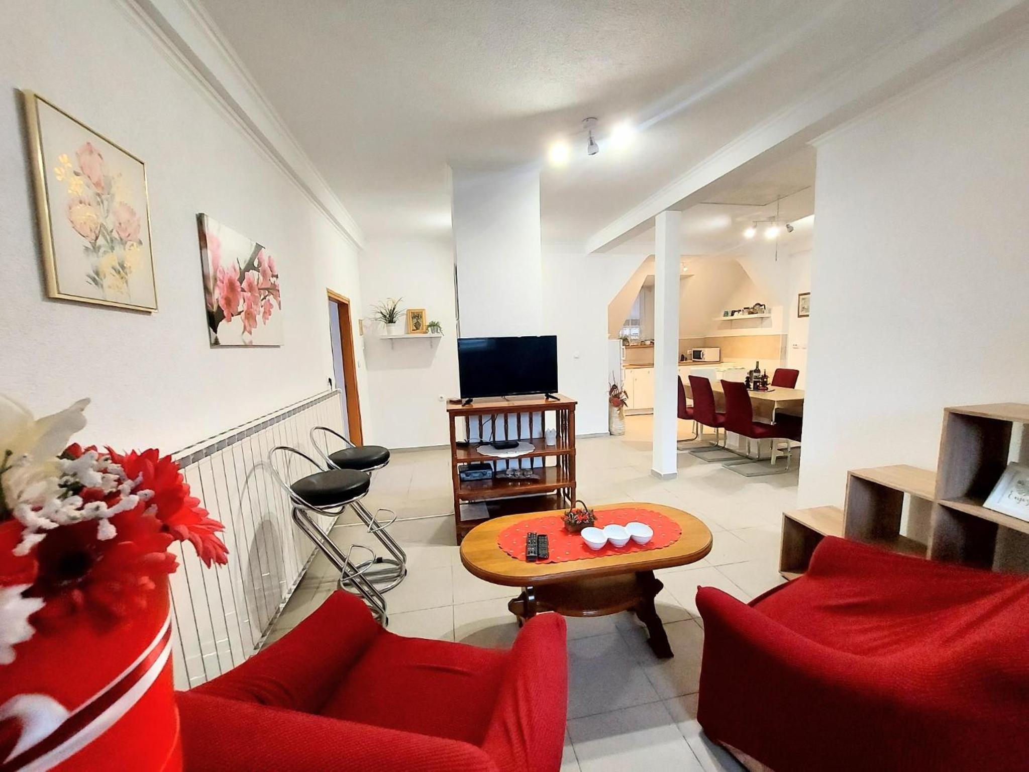 Apartman Jezerane view 3